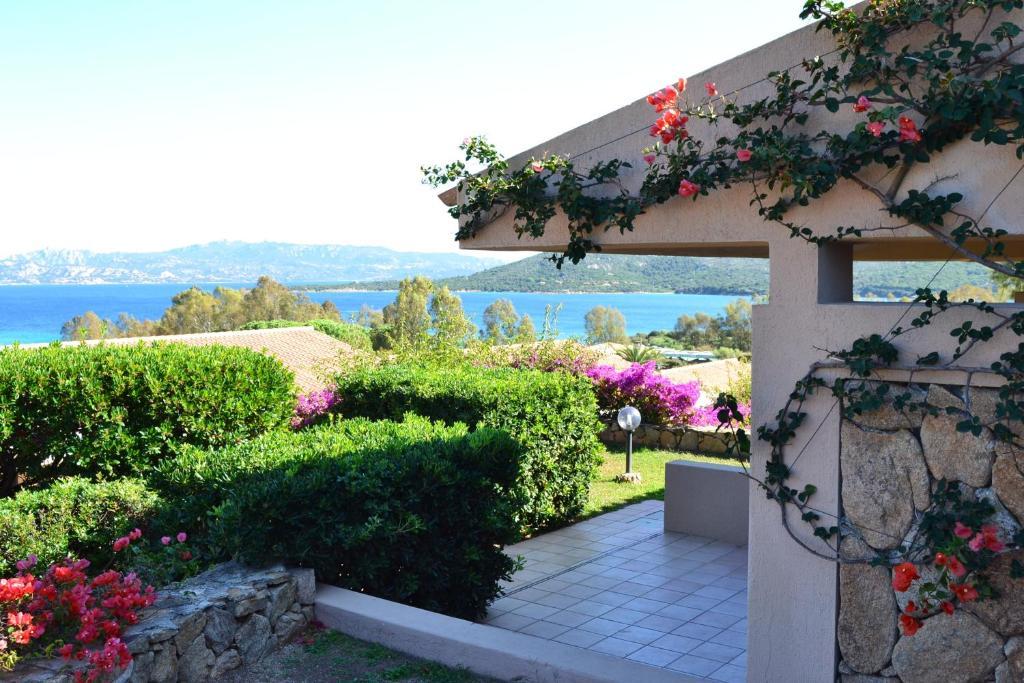 Porto Mannu Aparthotel 3*